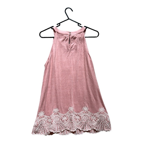 NWT Adrianna Papell women’s sleeveless pink embroidered top size M - Picture 2 of 4
